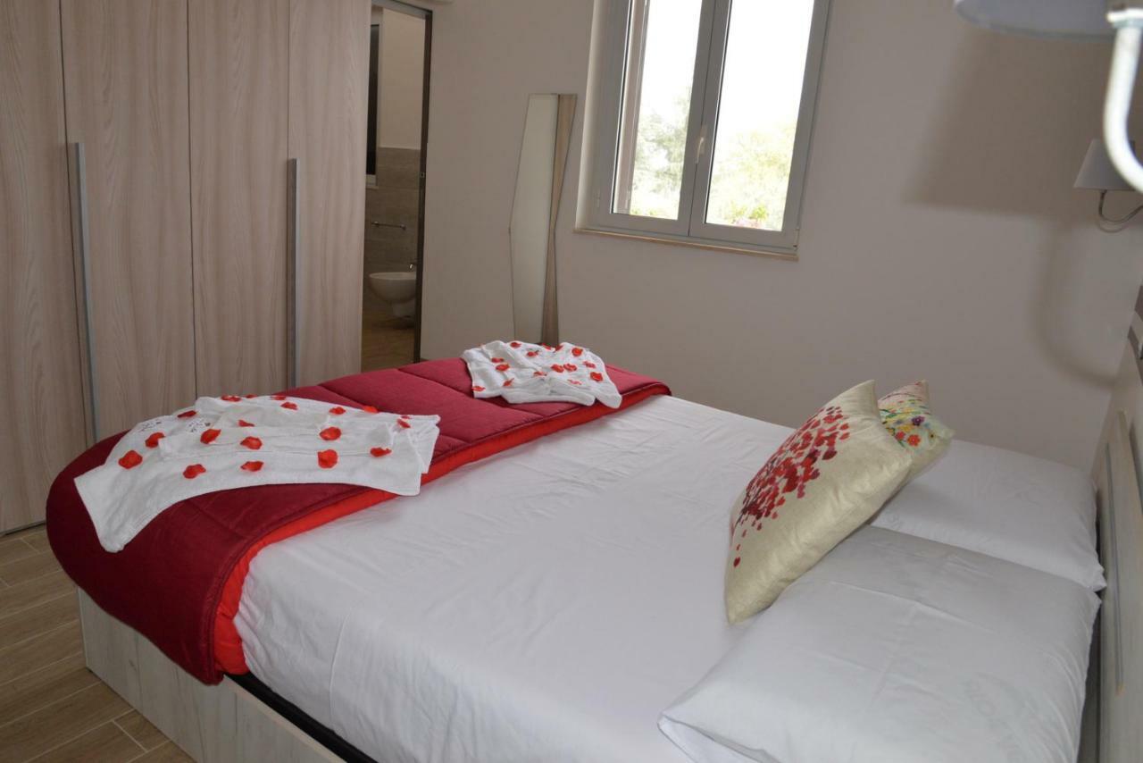 B&B Lara Santola Corato Extérieur photo